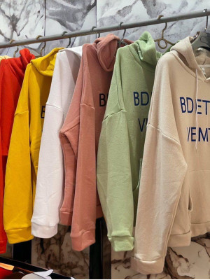 Худі з капюшоном "BDETTCA VEMTEA" 577